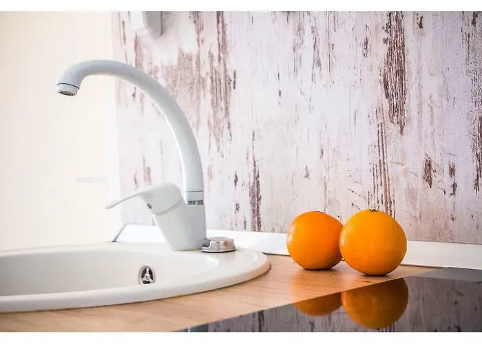 Double A Apartment *